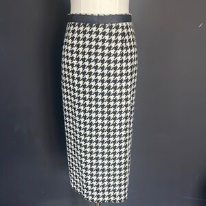Midi skirt in the style of chanel tweed